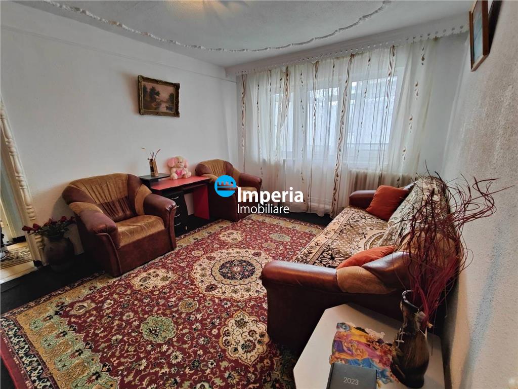 Apartament 2 camere, semidecomandat, zona Dacia