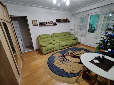 Apartament 2 camere, semidecomandat, de vanzare, Alexandru cel Bun