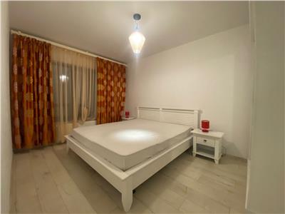 Inchiriez apartament 3 camere, open space, zona Moara de Vant  Complex Roua Residence