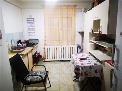 Apartament cu 2 camere, de vanzare in Iasi zona Nicolina  Piata CUG