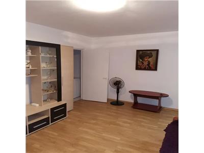 Apartament 2 camere, semidecomandat, de vanzare, Mircea cel Batran