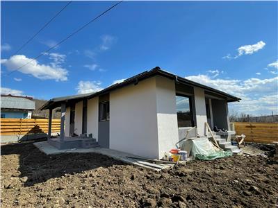 Casa individuala, de vanzare in Iasi 3 camere, zona Rediu  Breazu,Finalizata