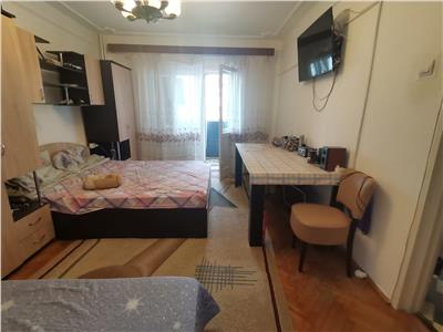 Apartament cu 2 camere, decomandat, etajul 1, Alexandru cel Bun, Piata Voievozilor