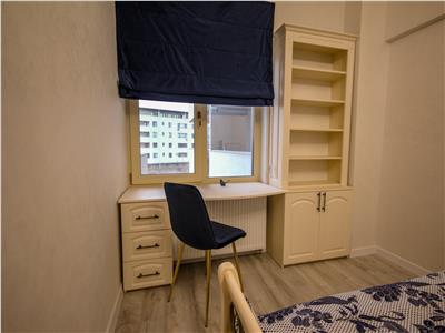 Inchiriez apartament 2 cam, open space, zona Moara de Vant  Complex Roua