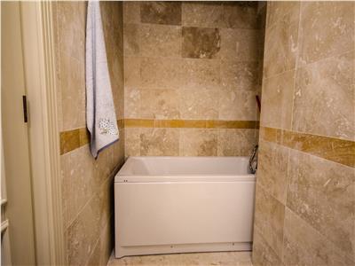 Inchiriez apartament 2 cam, open space, zona Moara de Vant  Complex Roua