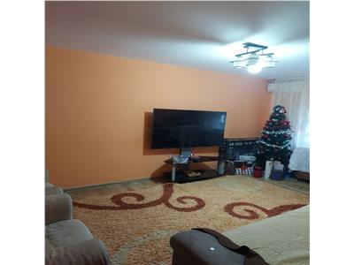 Apartament cu 3 camere, de vanzare in zona Nicolina Belvedere