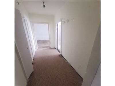 Apartament cu 2 camere, decomandat, 52mp, centrala, et 4/10, Mircea cel Batran