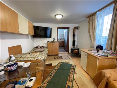 Vila de vanzare,138000 eur, 207 mp, individuala, zona Breazu Padurea Marzesti