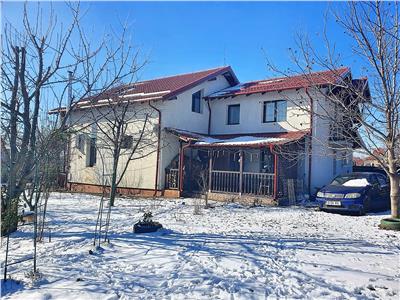 vila de vanzare,150000 eur, 207 mp, individuala, zona breazu padurea marzesti Iasi