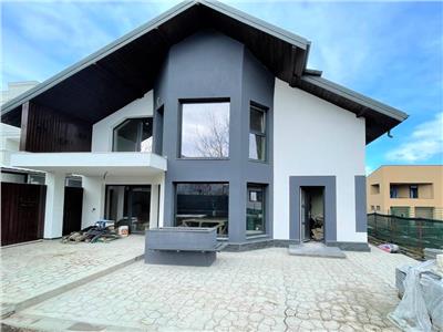 Casa P+E,  5 cam,450 teren, Expomobila, Valea Adanca