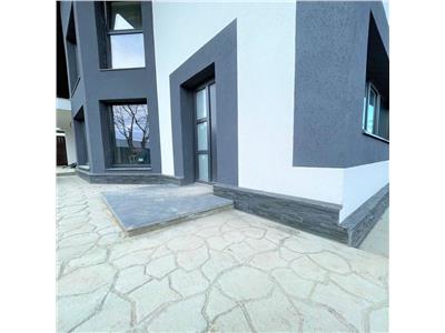 Casa P+E,  5 cam,450 teren, Expomobila, Valea Adanca