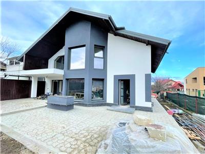 Casa P+E,  5 cam,450 teren, Expomobila, Valea Adanca