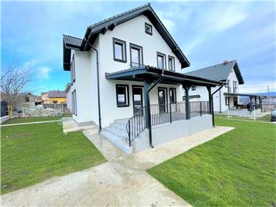 Casa P+E,  4 cam,370 teren, 5 drumuri, Valea Adanca