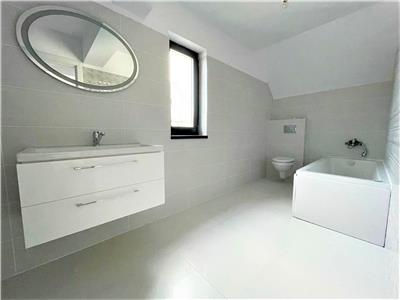 Casa P+E,  4 cam,370 teren, 5 drumuri, Valea Adanca
