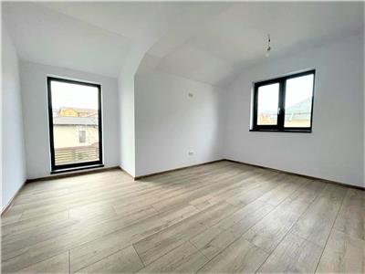 Casa P+E,  4 cam,370 teren, 5 drumuri, Valea Adanca