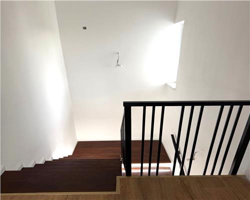 Vila D+ P+E,  5 cam,Garaj, 520 teren, Ezareni, Valea Adanca