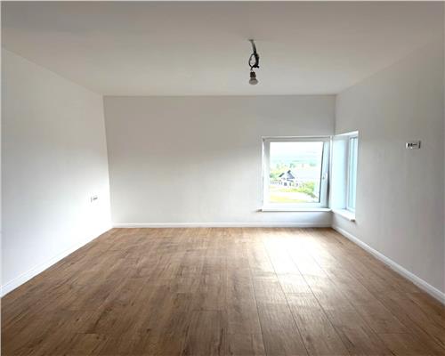 Vila D+ P+E,  5 cam,Garaj, 520 teren, Ezareni, Valea Adanca