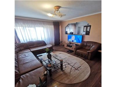 Apartament cu 4 camere, decomandat, 87mp, 2 bai, Galata