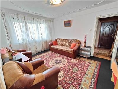 apartament 2 camere, semidecomandat, zona dacia Iasi