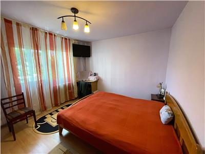 inchiriez apartament 2 cam,decomandat, zona billa - gara Iasi