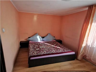 Apartament cu 3 camere, nedecomandat, etaj 3/4, Alexandru cel bun, Pt Voievozilor