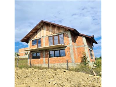 Vila 4 cam,148 mp,  585 teren, Lac Ezareni, Horpaz