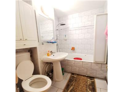 Apartament cu 2 camere, etajul 1/4, semidecomandat, PacurariCanta