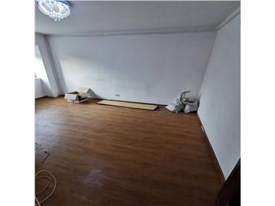 Apartament cu 2 camere, decomandat, 54mp, Pacurari, Petru Poni