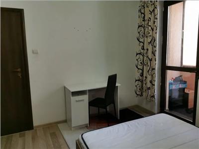 Apartament 2 cam decomandat, de vanzare in zona Podul de Fier Moara de Vant