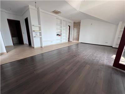 inchiriez apartament 4 cam, open space, zona centru Iasi