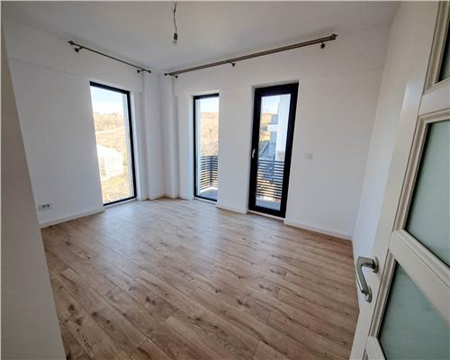 Apartament 3 cam cu garaj si terasa,imobil tip vila,Pacurari