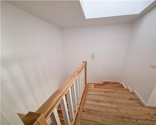 Apartament 3 cam cu garaj si terasa,imobil tip vila,Pacurari