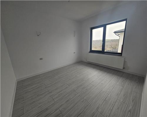 Casa tip duplex de vanzare in zona Bucium  Visan