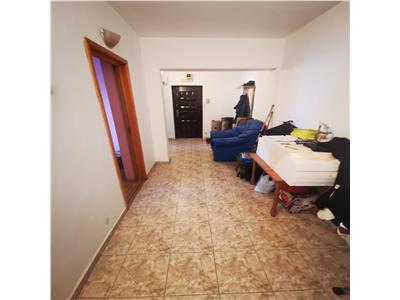 apartament cu 3 camere de vanzare in zona frumoasa Iasi