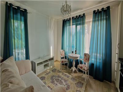 inchiriez apartament 2 camere, open space, complex roua residence Iasi
