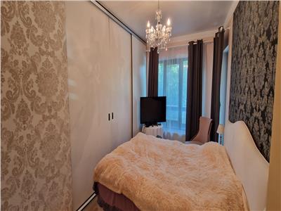 Inchiriez apartament 2 camere, open space, Complex Roua Residence