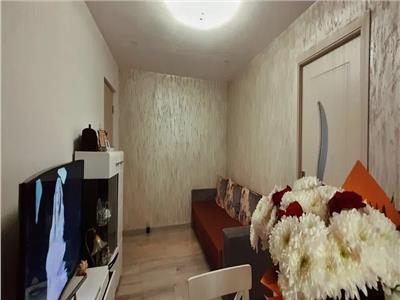 Apartament cu 2 camere, nedecomandat, 50mp, Alexandru cel bun