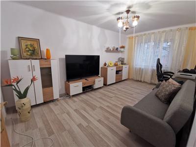 apartament cu 2 camere, decomandat, etajul 2, galata Iasi