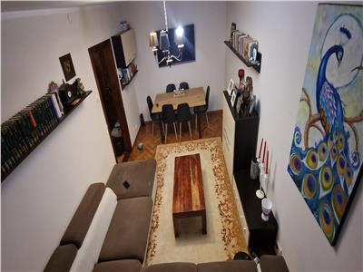 Podu Ros  Pta Nicolina, apartament 3 camere decomandat, renovat, fara risc!