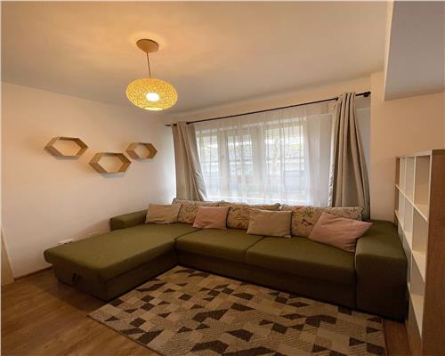 Inchiriez apartament 2 camere, open space, Complex Roua Residence