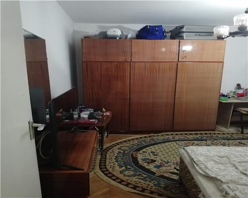 Podu Ros  Tudor Vladimirescu, apartament 2 camere decomandat, fara risc seismic!