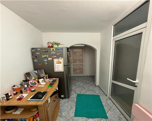 Apartament cu 4 camere, de vanzare in Iasi zona Nicolina CUG