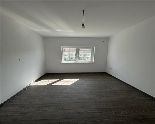 Casa P+ beci, 4 cam, 450 teren,  Valea Adanca