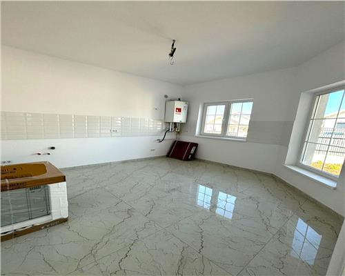 Casa P+ beci, 4 cam, 450 teren,  Valea Adanca