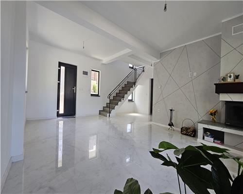 Casa de vanzare in zona Bucium  Barnova, BONUS Semineu