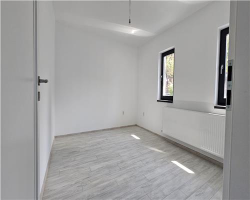 Casa de vanzare in zona Bucium  Barnova, BONUS Semineu