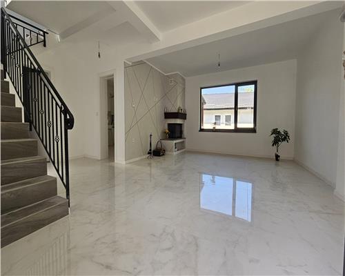 Casa de vanzare in zona Bucium  Barnova, BONUS Semineu