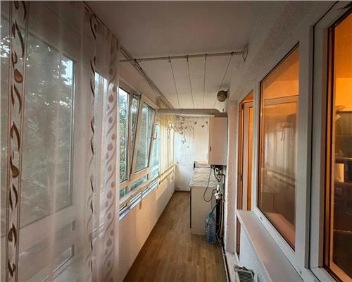 Apartament 2 cam, semi  decomandat, de vanzare in zona Tatarasi  Eternitate