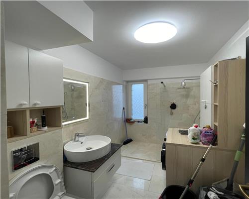 Apartament 2 camere dec , 63 mp, mobilat, bloc nou Copou  Royal Town