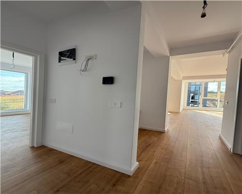 Apartament 3 camere 75,5 mp Rediu,parcare inclusa
